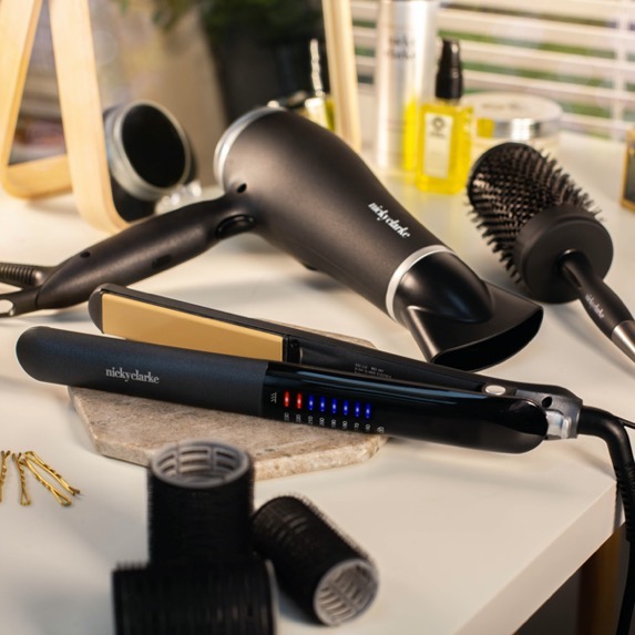 Nicky clarke hair shop dryer and straightener set